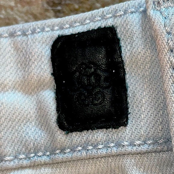 Jessica Simpson Tie Dyed and Washed Look. - Picture 7 of 9